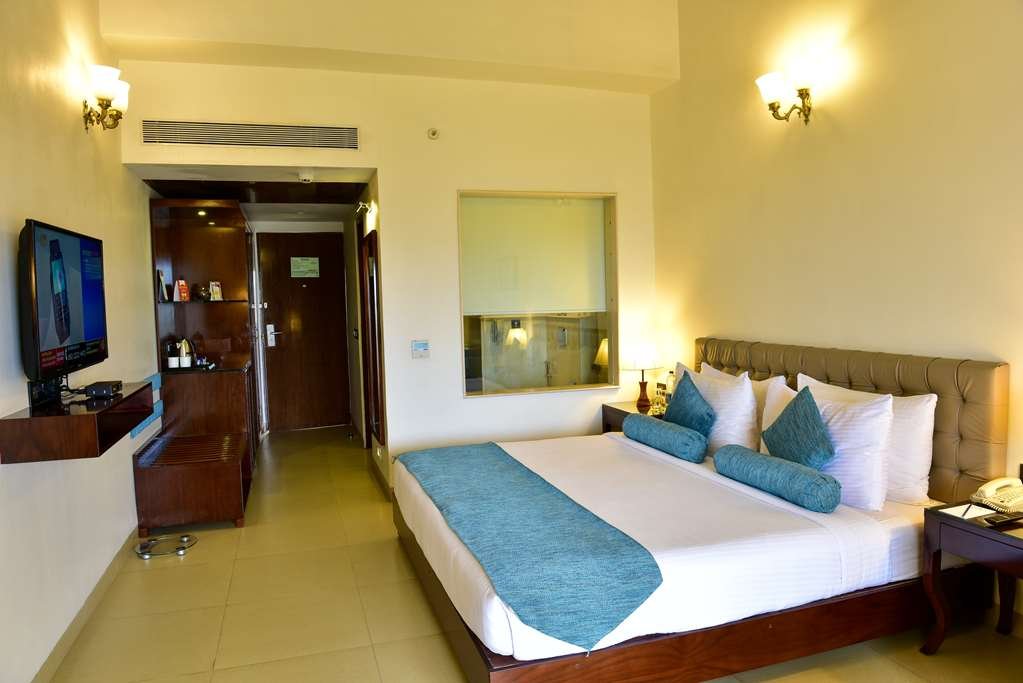 Golden Tulip Goa Candolim