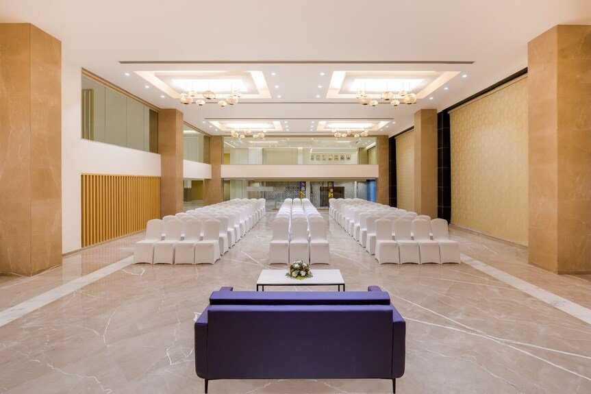 Lemon Tree Hotel Agra